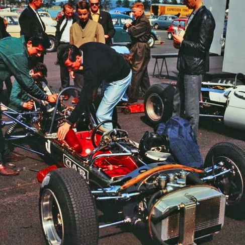 kanonloppet  F2 à Keimola: lotus 48. Ron Harris 1967